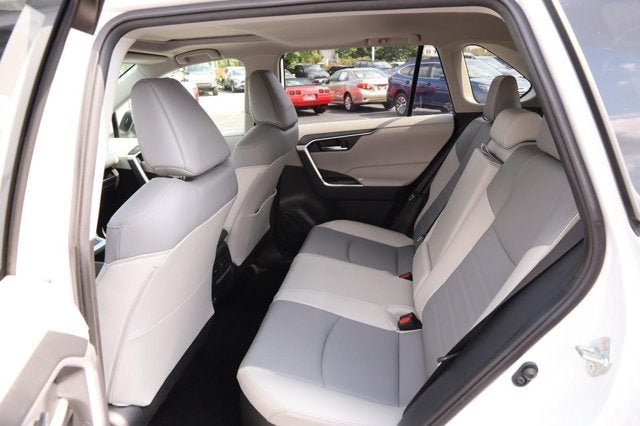 2025 Toyota RAV4 Hybrid XLE Premium