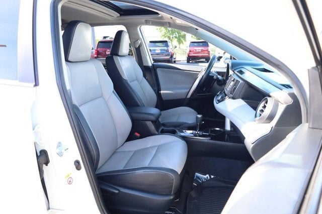 2017 Toyota RAV4 Hybrid Limited