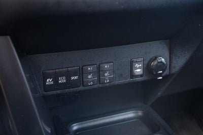 2017 Toyota RAV4 Hybrid SE