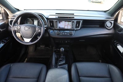 2017 Toyota RAV4 Hybrid SE
