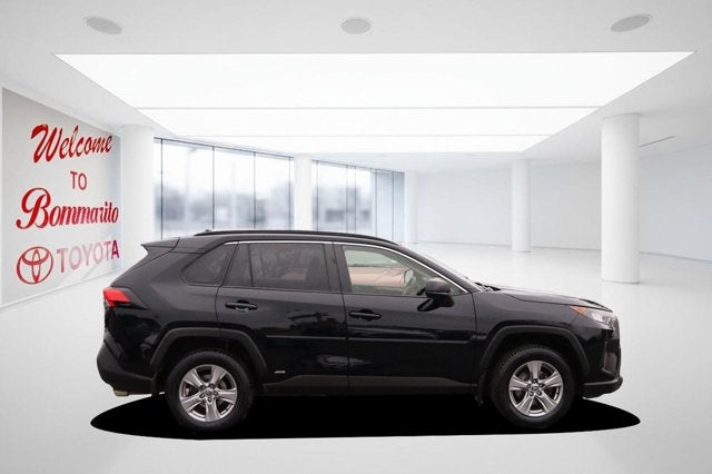 2022 Toyota RAV4 Hybrid LE