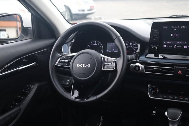 2023 Kia Seltos S