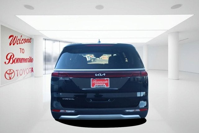 2024 Kia Carnival LX