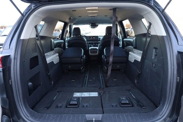 2024 Kia Carnival LX