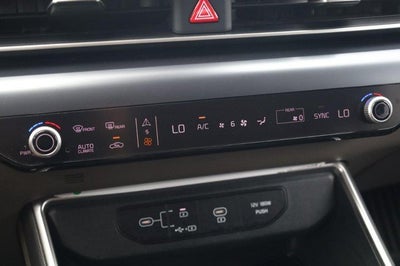 2025 Kia Carnival LXS