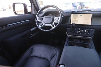 2024 Land Rover Defender SE