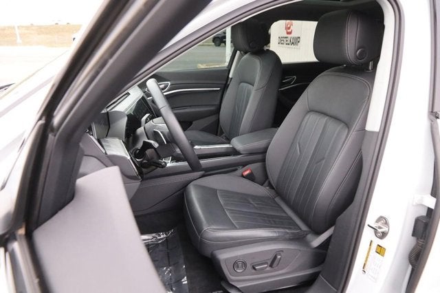 2023 Audi e-tron Premium