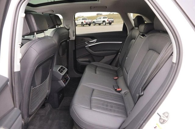 2023 Audi e-tron Premium