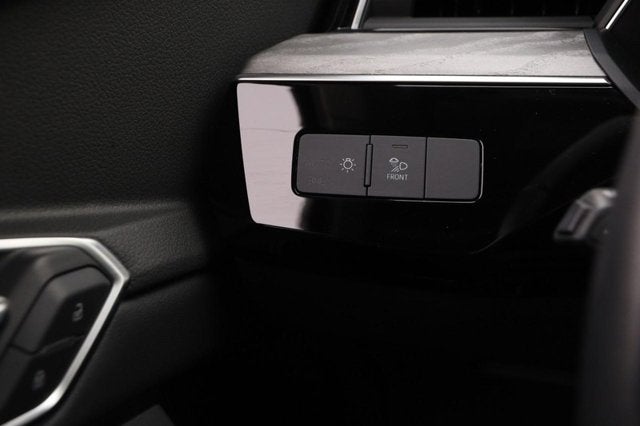 2023 Audi e-tron Premium