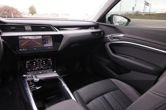 2023 Audi e-tron Premium