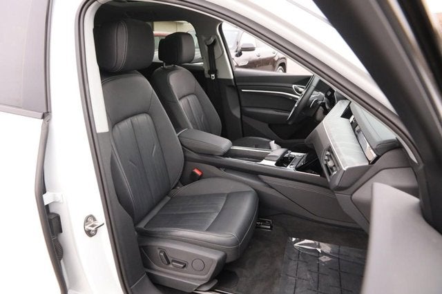 2023 Audi e-tron Premium