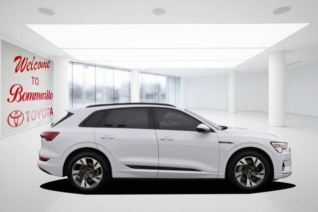 2023 Audi e-tron Premium