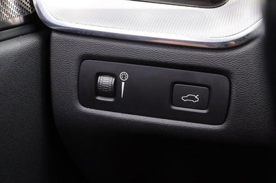 2021 Volvo XC60 R-Design