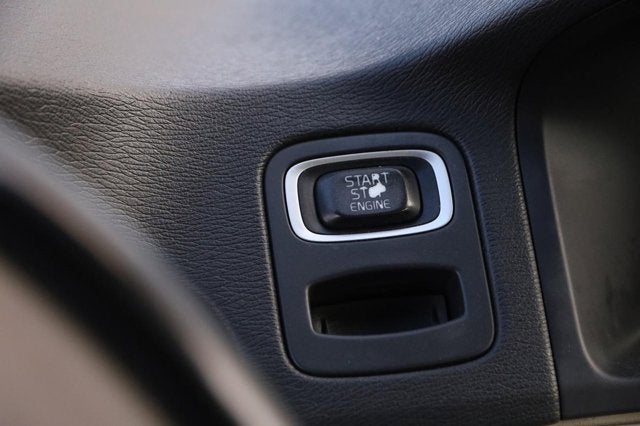 2016 Volvo XC70 T5 Premier