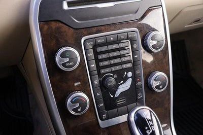 2016 Volvo XC70 T5 Premier