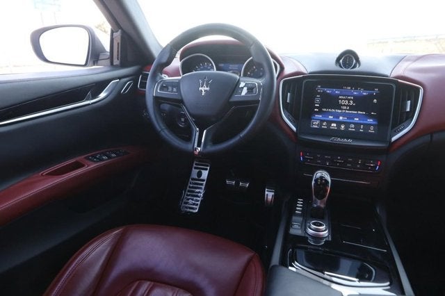 2018 Maserati Ghibli S GranLusso