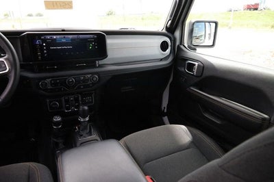 2024 Jeep Wrangler Sahara 4xe