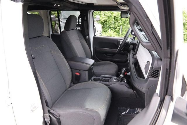 2024 Jeep Wrangler Sahara 4xe