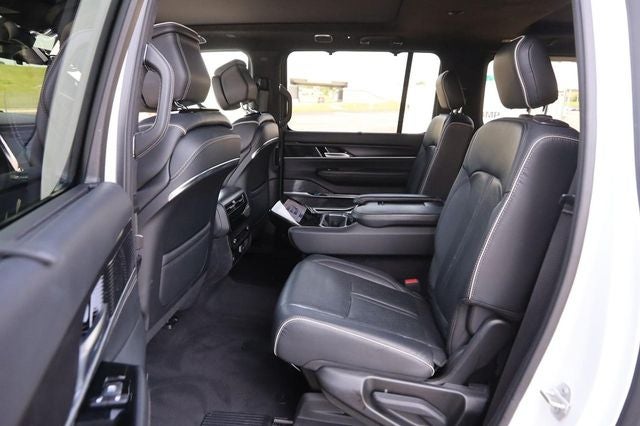 2024 Jeep Grand Wagoneer L Series II
