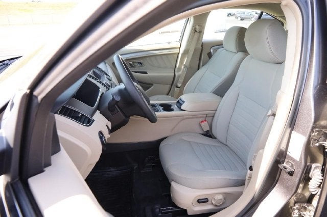 2018 Ford Taurus SE