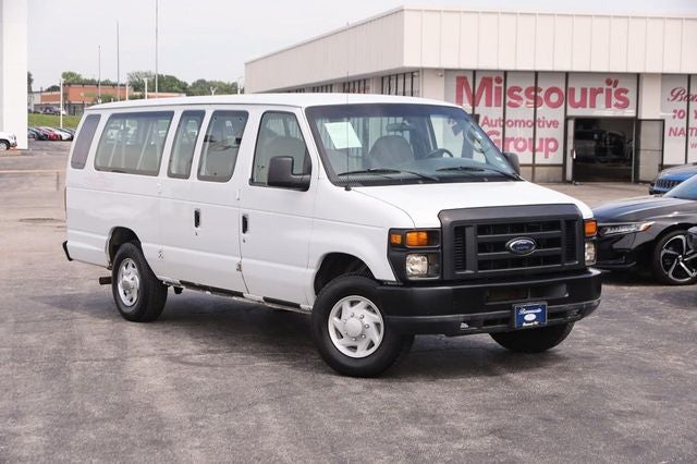 2008 Ford E-350SD XLT