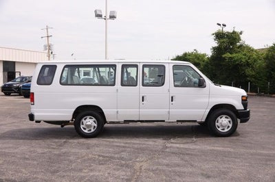 2008 Ford E-350SD XLT