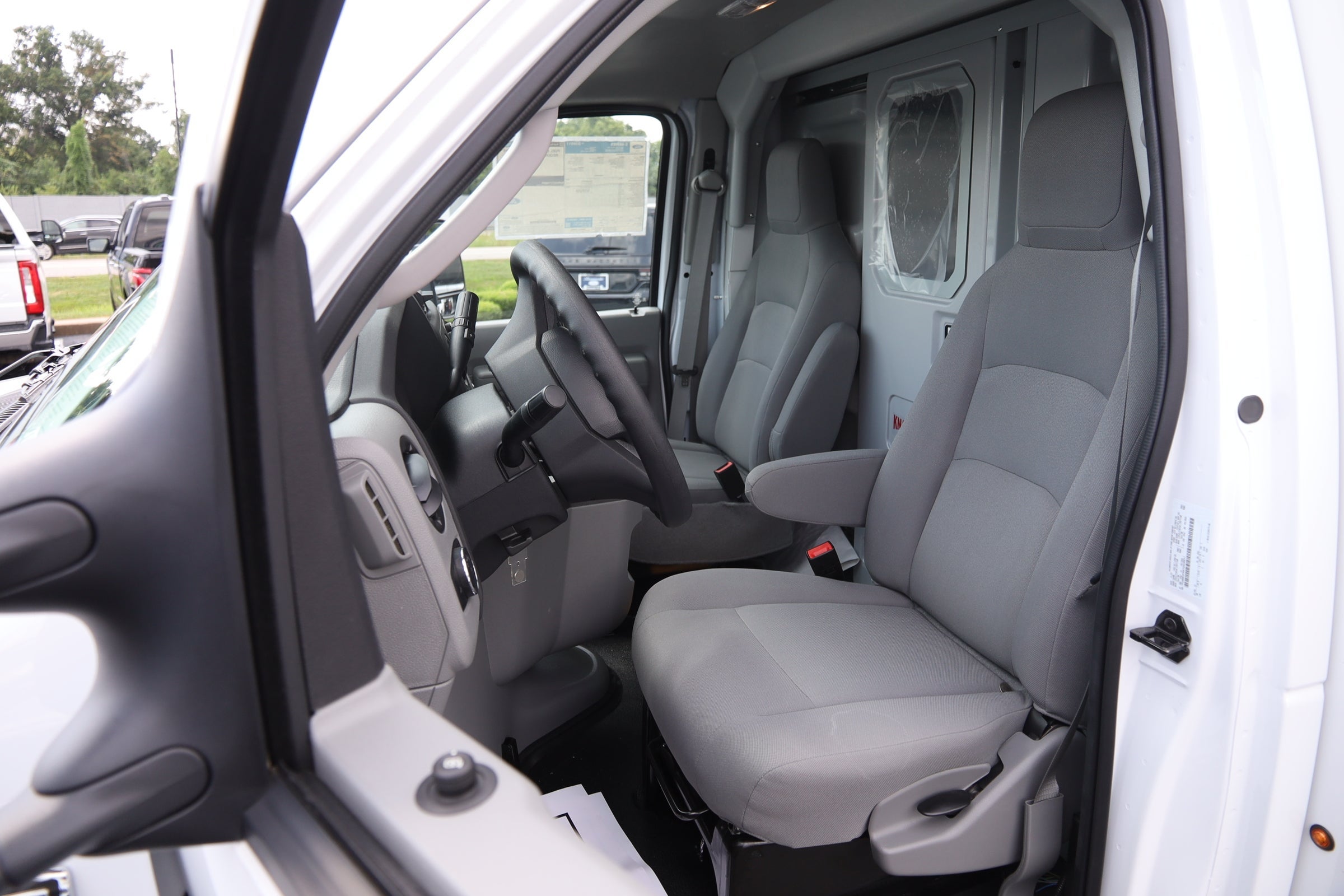 2026 Ford E-350SD Base Cutaway