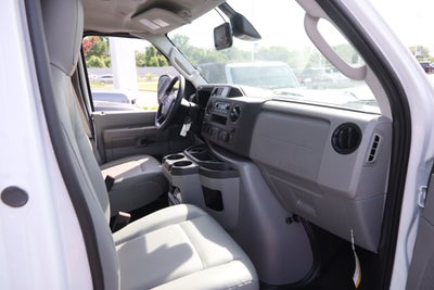 2027 Ford Econoline Cutaway E-450 DRW