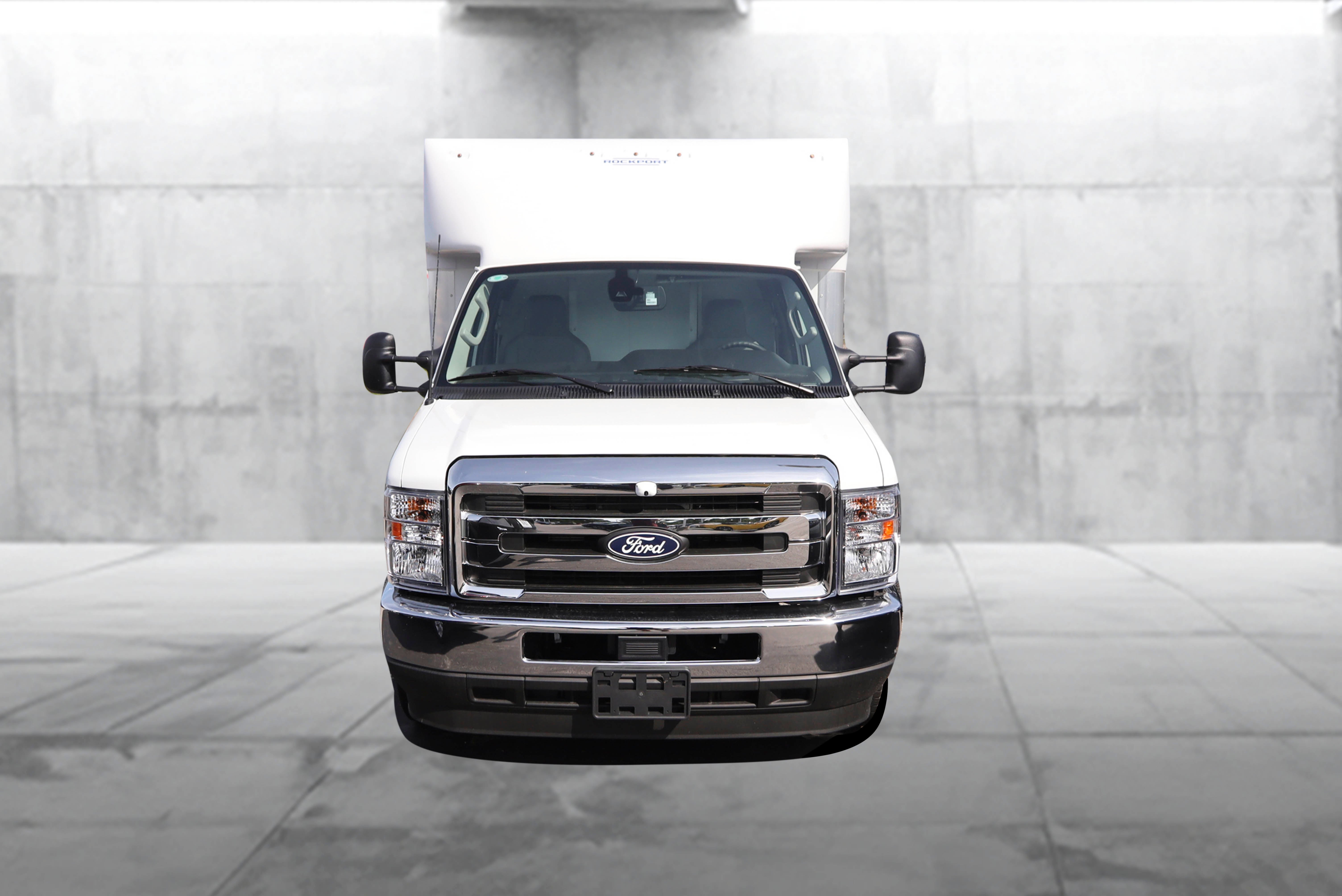 2027 Ford Econoline Cutaway E-450 DRW