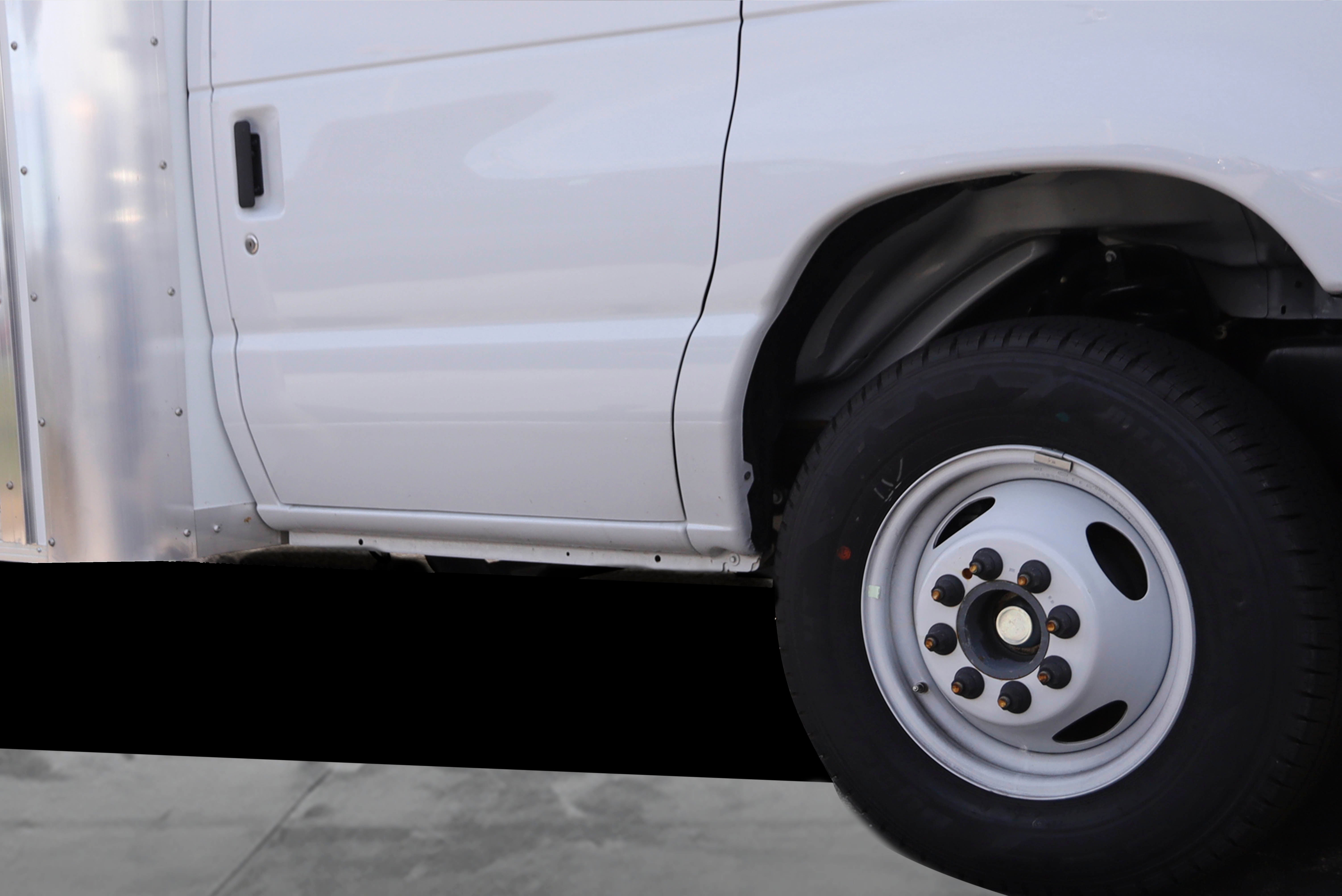 2027 Ford Econoline Cutaway E-450 DRW
