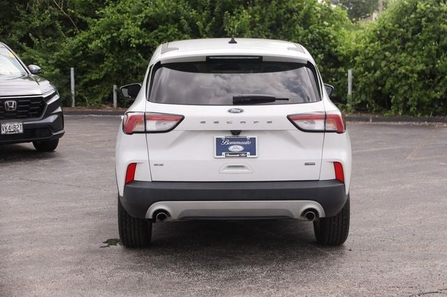 2022 Ford Escape Hybrid SE