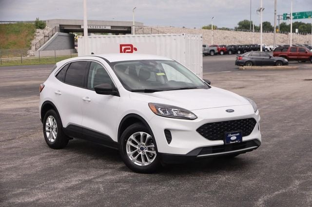 2022 Ford Escape Hybrid SE