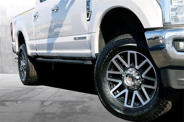 2017 Ford F-350SD Lariat