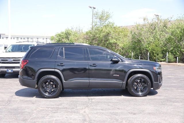 2023 GMC Acadia AT4