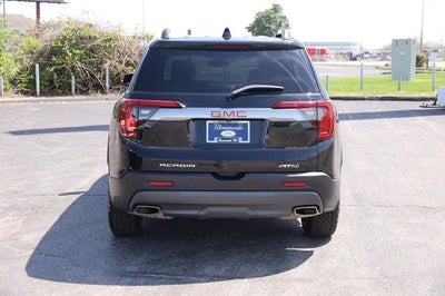 2023 GMC Acadia AT4
