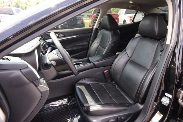 2023 Nissan Maxima SV
