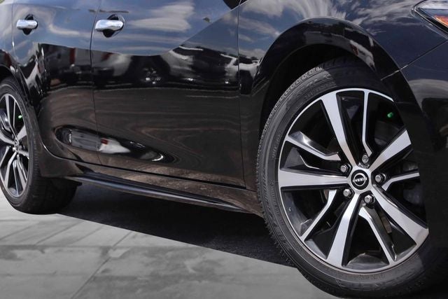 2023 Nissan Maxima SV