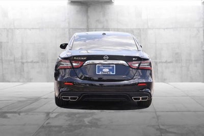 2023 Nissan Maxima SV