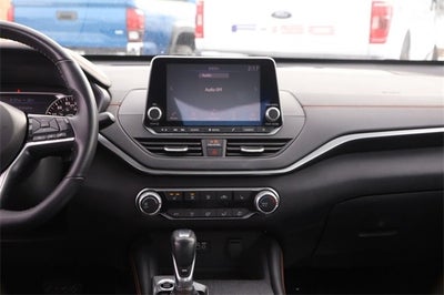 2021 Nissan Altima 2.0 SR