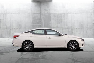 2021 Nissan Altima 2.0 SR