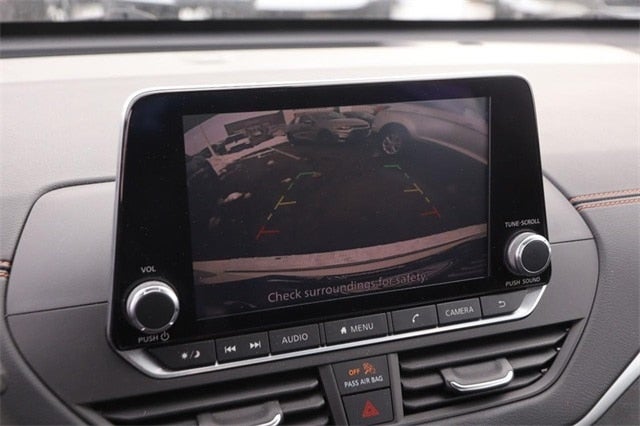 2021 Nissan Altima 2.0 SR