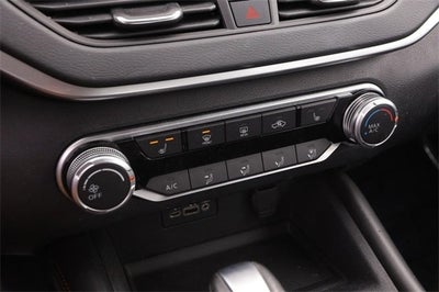 2021 Nissan Altima 2.0 SR