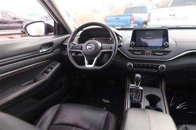 2021 Nissan Altima 2.0 SR