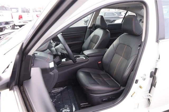 2021 Nissan Altima 2.0 SR