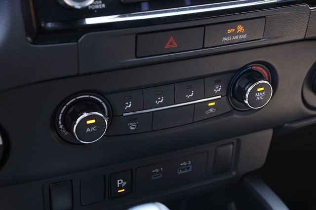 2022 Nissan Frontier S