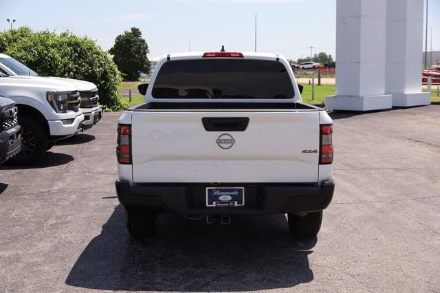 2022 Nissan Frontier S
