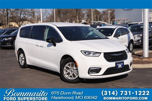 2024 Chrysler Pacifica Touring L