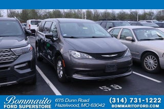 2023 Chrysler Voyager LX