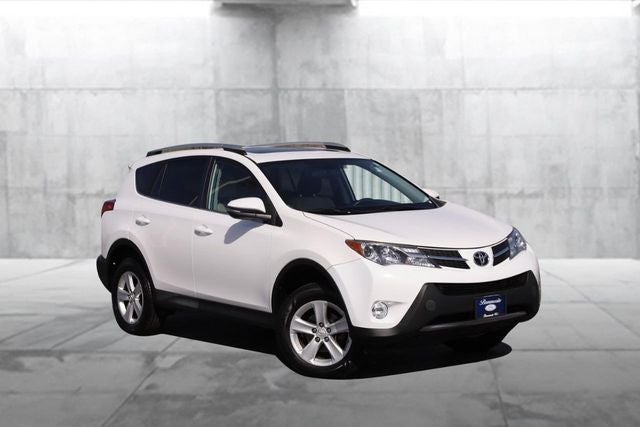 Used 2014 Toyota RAV4 XLE with VIN 2T3WFREV4EW113129 for sale in Hazelwood, MO