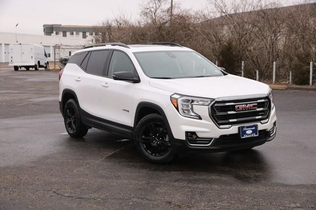 2024 GMC Terrain AT4